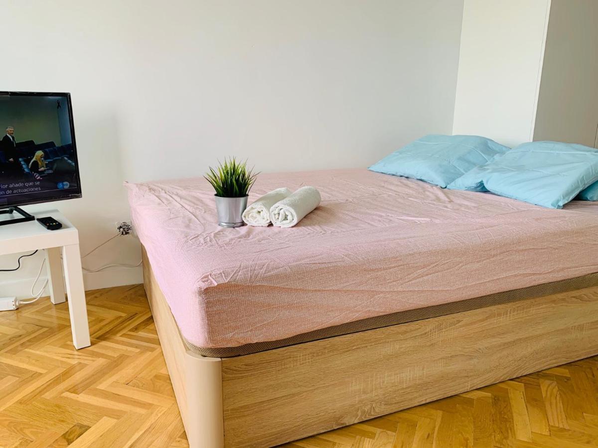 Apartmán Pisos Con Piscina Barrio Exclusivo-Wizinkcenter Alquiler Temporada Madrid Exteriér fotografie
