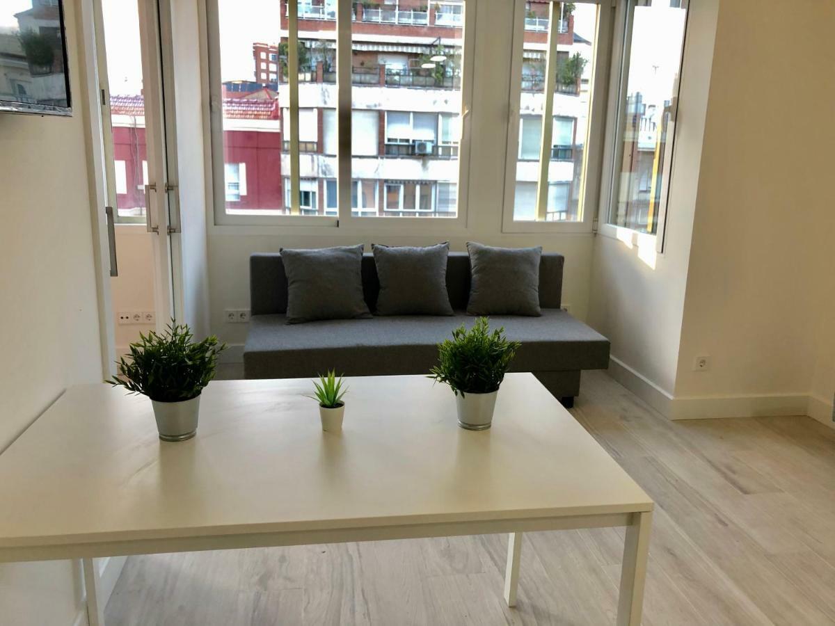 Apartmán Pisos Con Piscina Barrio Exclusivo-Wizinkcenter Alquiler Temporada Madrid Exteriér fotografie